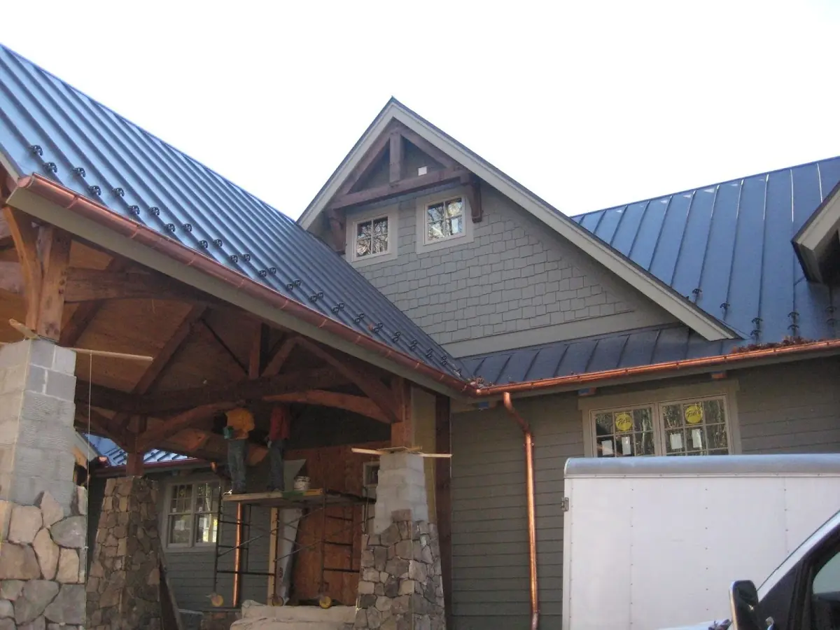 Craftsman Roofing team delivering quality roofing work in Greenbriar